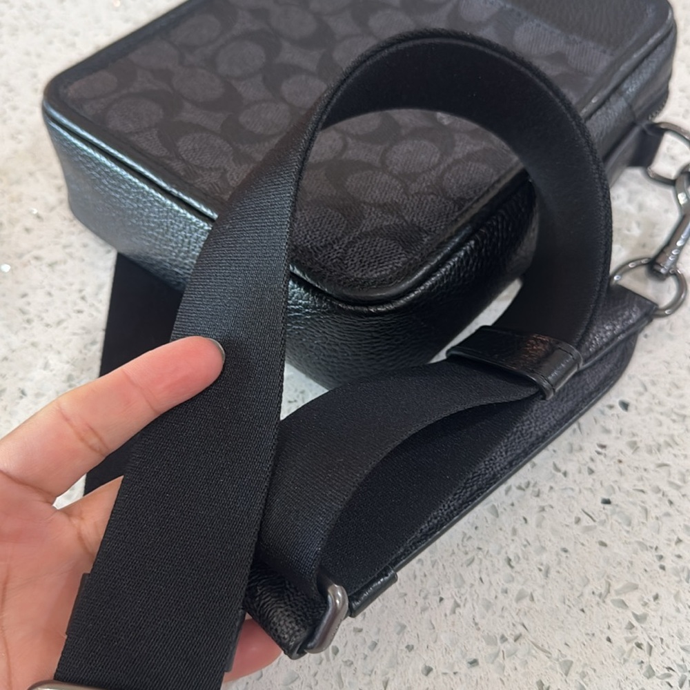 🔥SOLD🔥🖤Coach Sullivan Crossbody Bag In Signature Canvas🔥 - Picture 6 of 9